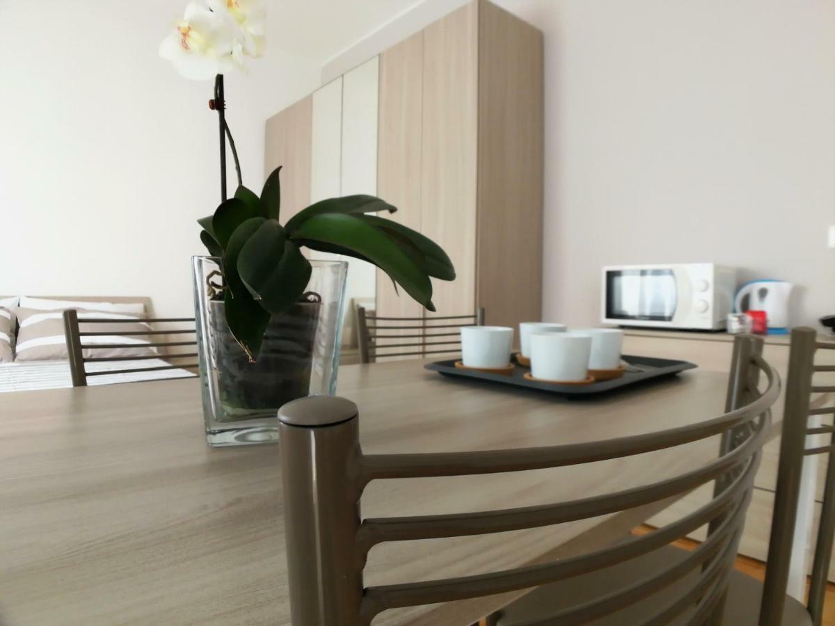 Villa Giulia Bonate Sotto ภายนอก รูปภาพ