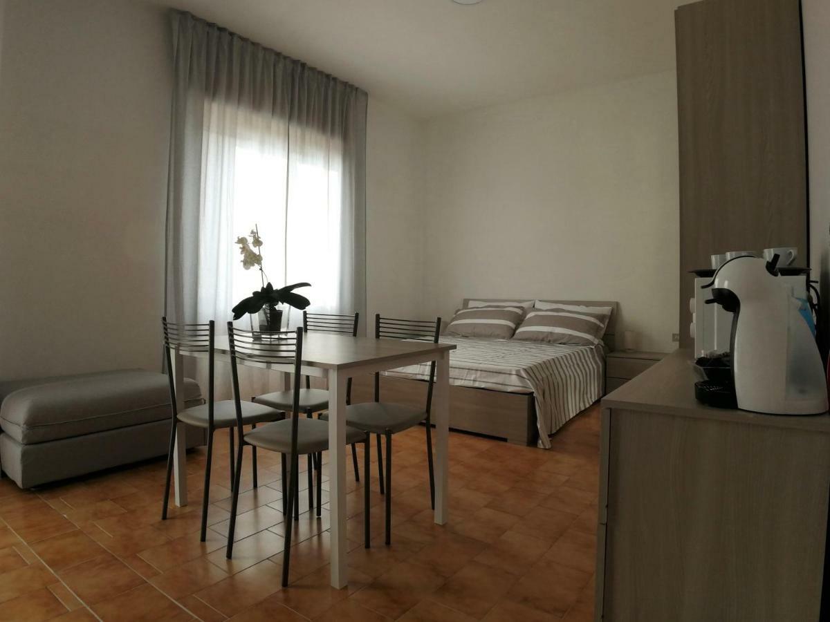 Villa Giulia Bonate Sotto ภายนอก รูปภาพ